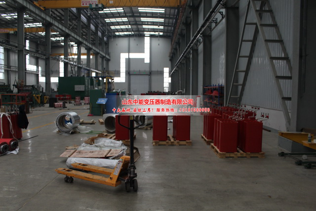 普定SCB10-3150KVA干式变压器